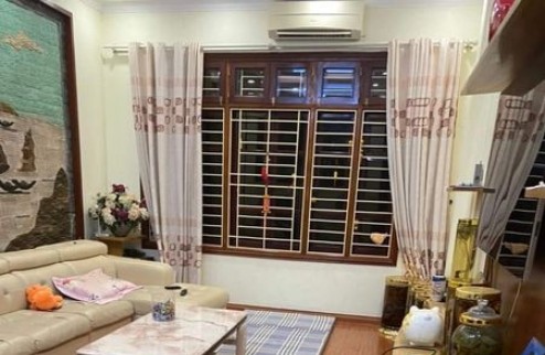 BÁN NHÀ CỰC ĐẸP HOÀNG QUỐC VIỆT CẦU GIẤY, PHẬN LÔ, ÔTÔ TRÁNH, 2 THOÁNG, 50M2 CHỈ NHỈNH 8TỶ